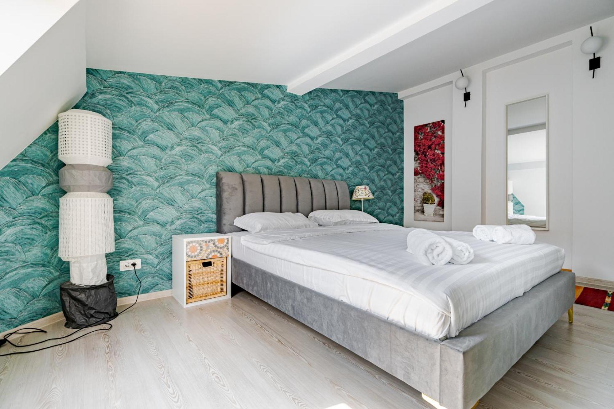 Central Muse Apartment Букурещ Екстериор снимка