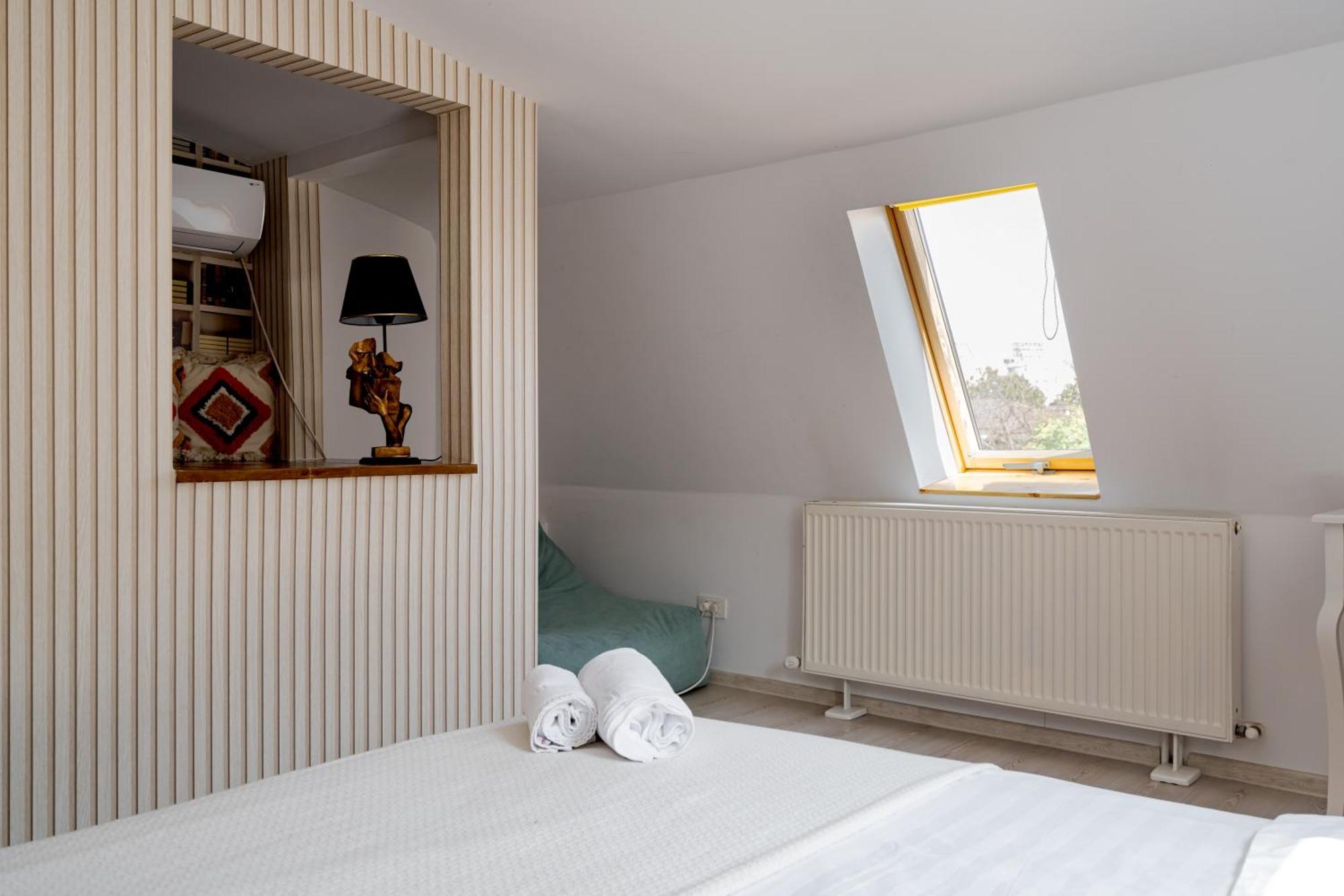Central Muse Apartment Букурещ Екстериор снимка