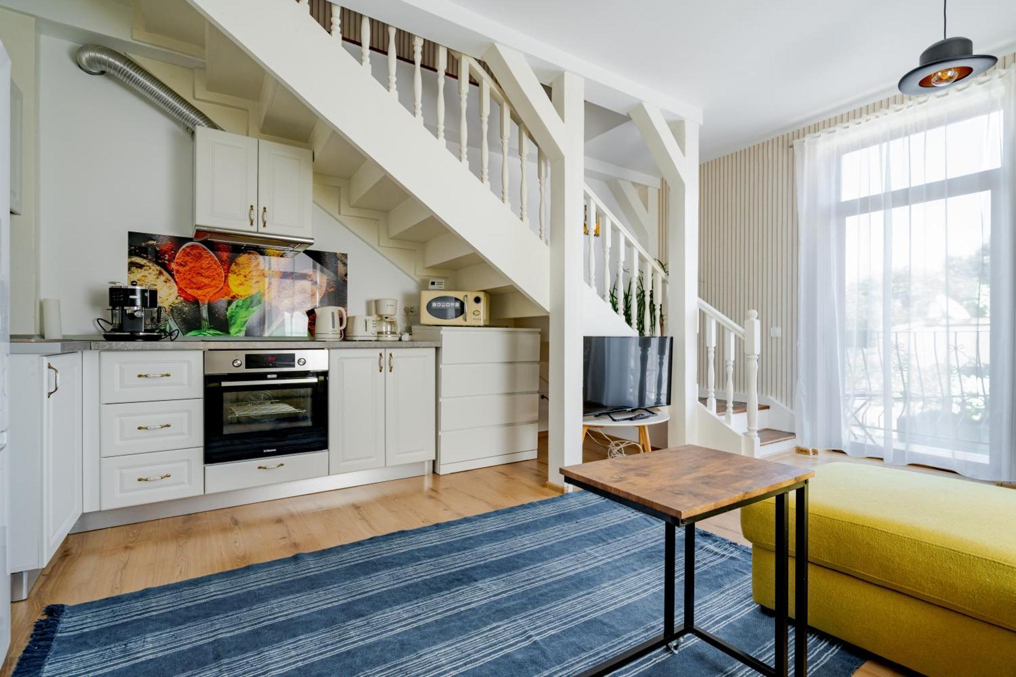 Central Muse Apartment Букурещ Екстериор снимка